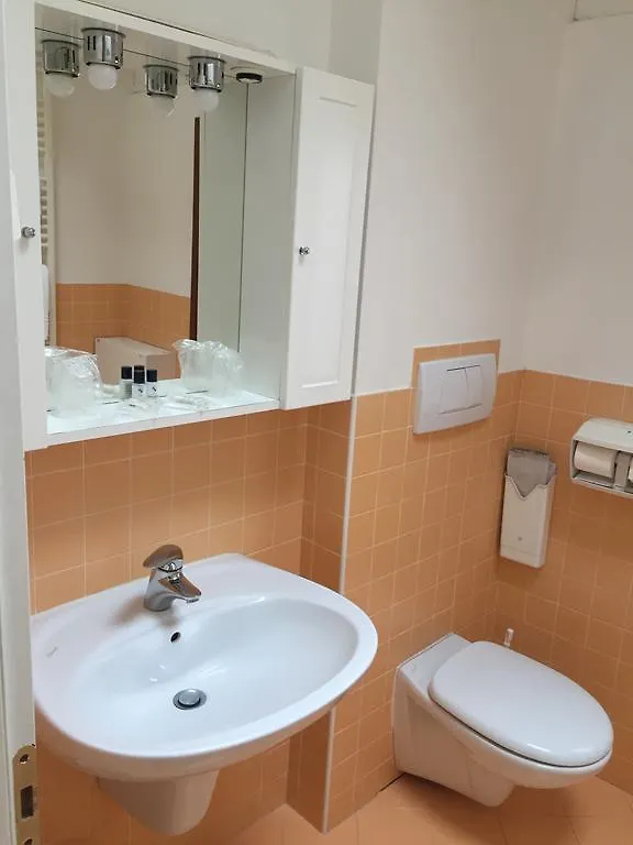 Guest House Al Milion Venedig 3*,