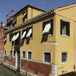 Al Palazzetto 2* Venise